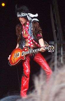McCoy performing in Scarborough, North_Yorkshire, England on 17 September 2005